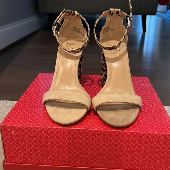 New York and Company Ankle Strap Heel - Picture 3 of 9